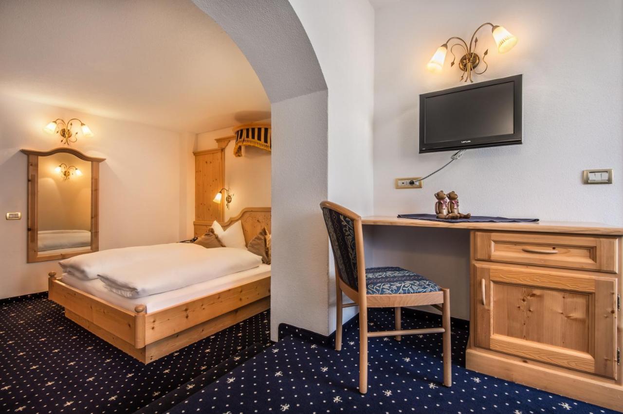 לה וילה Hotel Ciasa Tama מראה חיצוני תמונה