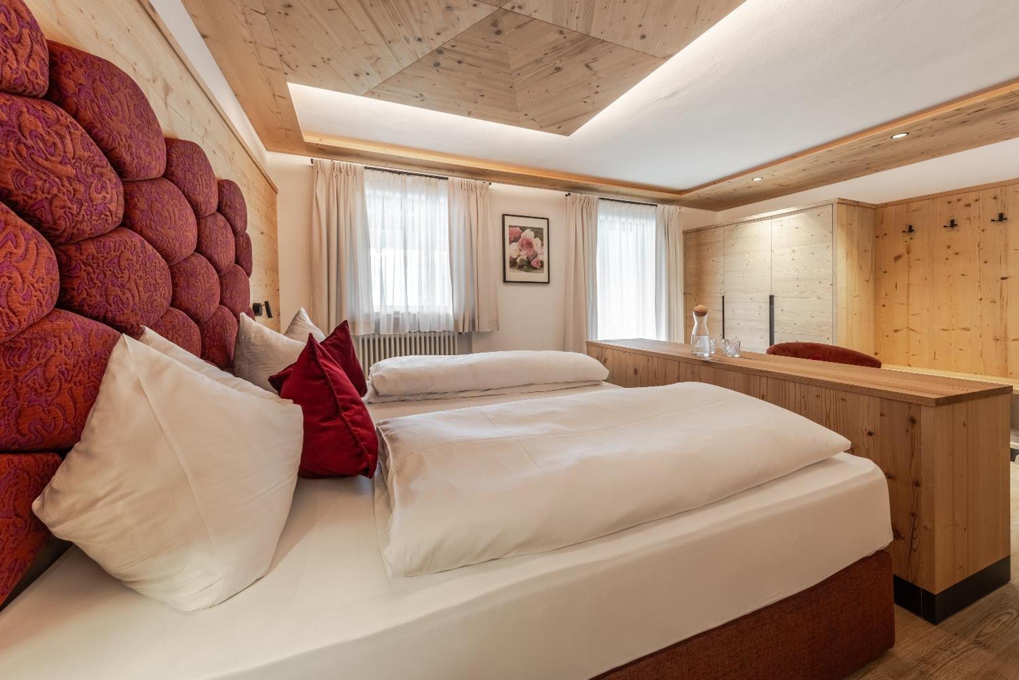 לה וילה Hotel Ciasa Tama מראה חיצוני תמונה